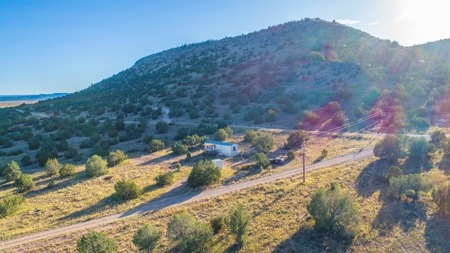 Newer Country Home on Grid in Northern AZ - image 16