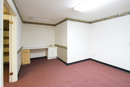 Professional Office Building For Sale in Jasper, FL - image 13