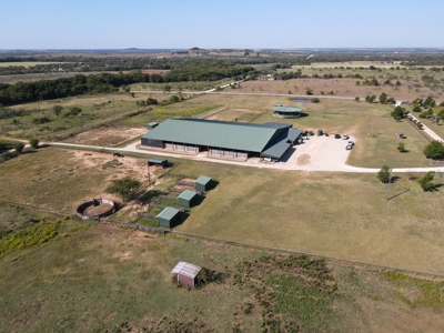 Ranch For Sale Horse Facility Hunting Land Bowie Texas - image 3