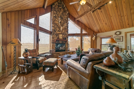 Ranch For Sale Horse Facility Hunting Land Bowie Texas - image 16
