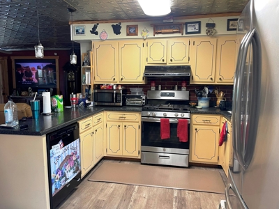 REDUCED Country home & acreage for sale Ash Flat, AR - image 3