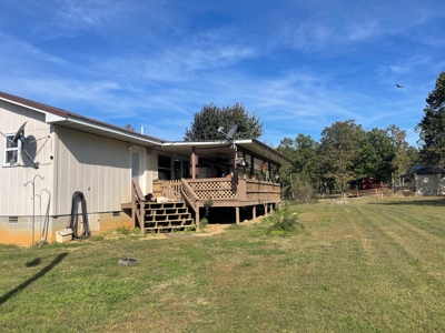 REDUCED Country home & acreage for sale Ash Flat, AR - image 20