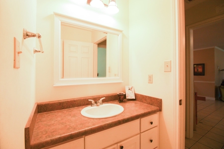 Barndominium on Acreage For Sale in Texas - image 14