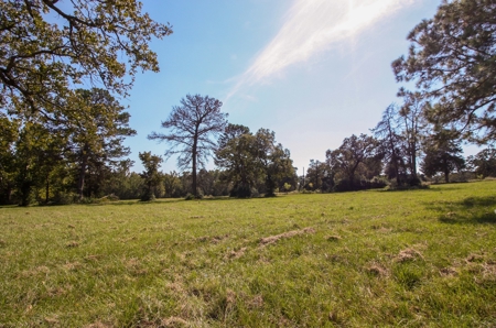 Barndominium on Acreage For Sale in Texas - image 27