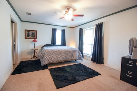 Barndominium on Acreage For Sale in Texas - image 49