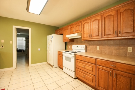 Barndominium on Acreage For Sale in Texas - image 8