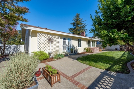 Single Story Dixon, California Homes For Sale - image 32