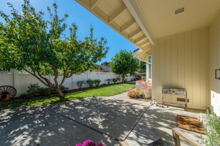 Single Story Dixon, California Homes For Sale - image 30