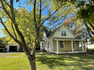 Built In 1890, Remodeled In 2021: - image 1