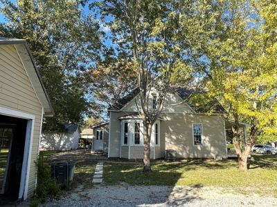 Built In 1890, Remodeled In 2021: - image 31