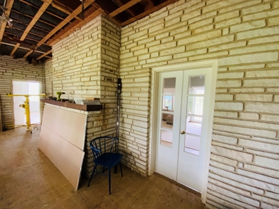 Historic Home - Beautiful Farm - Great Location in Missouri - image 31