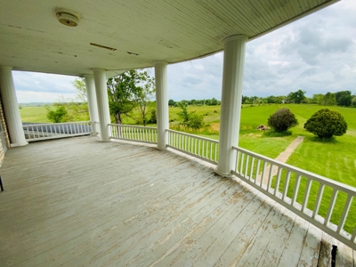 Historic Home - Beautiful Farm - Great Location in Missouri - image 44