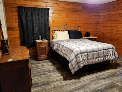 Country Log Cabin Property For Sale Clarksville Texas - image 12