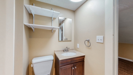 Home in Town with Apartment for Sale in Columbia, Tennessee - image 39
