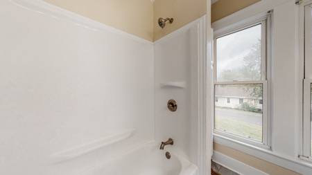 Home in Town with Apartment for Sale in Columbia, Tennessee - image 20