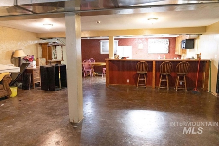 Large Building on Main Intersection For Sale in Paul, ID - image 23