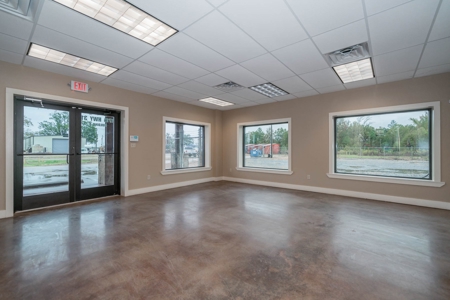 Commercial Building For Sale Gregg County, Texas - image 4
