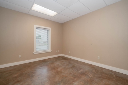 Commercial Building For Sale Gregg County, Texas - image 11