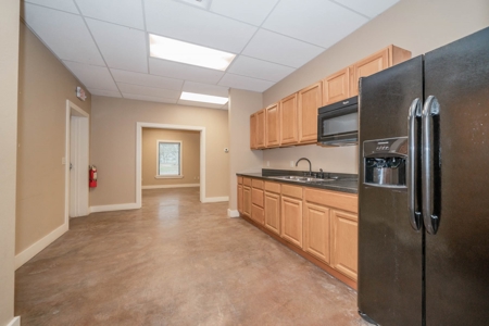 Commercial Building For Sale Gregg County, Texas - image 23