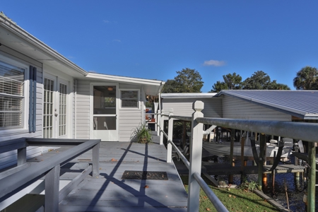 Charming Home In Suwannee Florida! - image 45