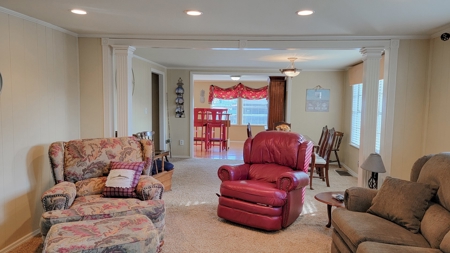 Charming Home In Suwannee Florida! - image 6