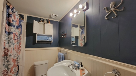 Charming Home In Suwannee Florida! - image 28