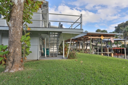 Charming Home In Suwannee Florida! - image 37