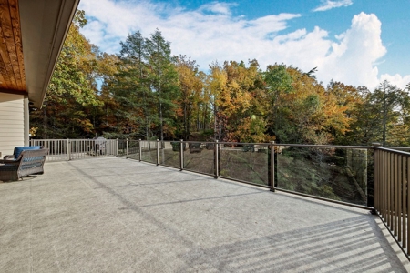 Two Custom Homes Mins From I-40 on 133ac Monterey, Tennessee - image 5