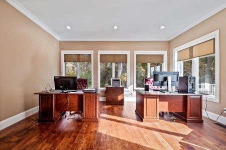 Two Custom Homes Mins From I-40 on 133ac Monterey, Tennessee - image 17