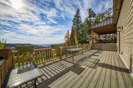 Two Custom Homes Mins From I-40 on 133ac Monterey, Tennessee - image 37