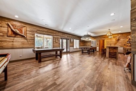 Two Custom Homes Mins From I-40 on 133ac Monterey, Tennessee - image 29