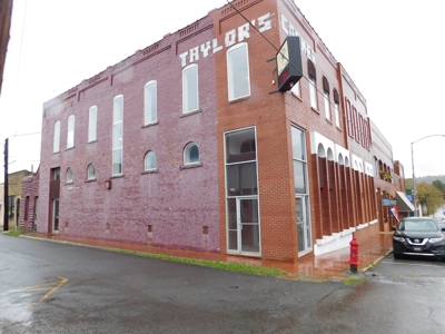 Commercial Building Searcy Co, Marshall, Ar For Sale In Town - image 5