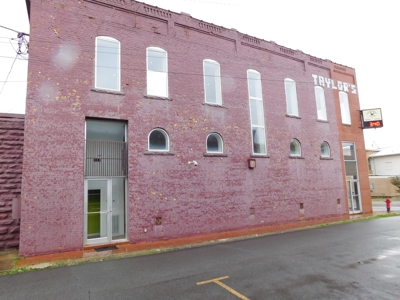 Commercial Building Searcy Co, Marshall, Ar For Sale In Town - image 4