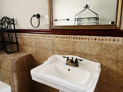 Historic Mid-Century Home - image 4