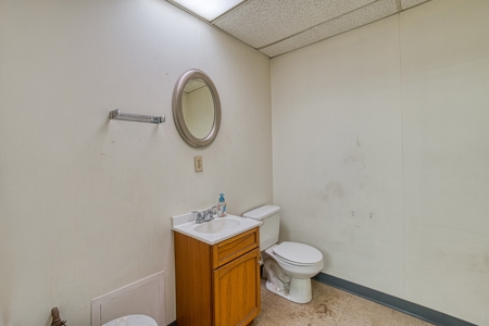 Commercial Property For Sale - image 15