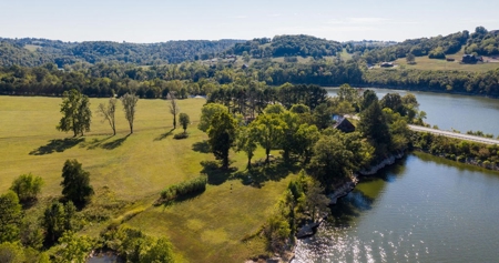 Lakefront Home For Sale In Northwest Arkansas - image 9