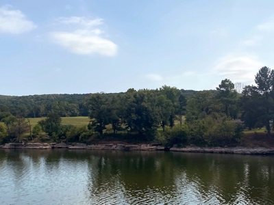 Lakefront Home For Sale In Northwest Arkansas - image 19