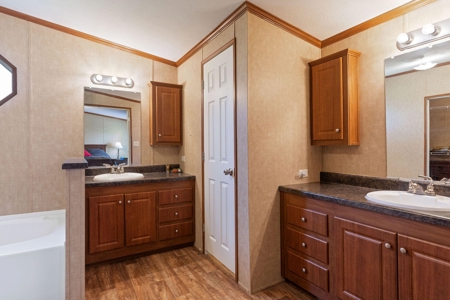 Lakefront Home For Sale In Northwest Arkansas - image 35