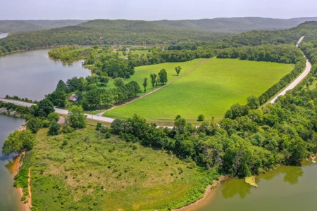 Lakefront Home For Sale In Northwest Arkansas - image 29
