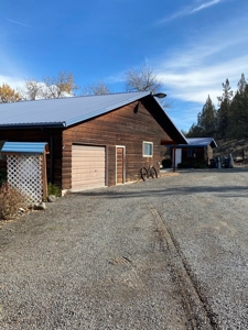 20+/-acres with Home and Seasonal Creek For Sale in Modoc! - image 12