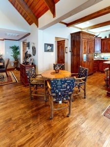 Country Home Property On Lake Fork For Sale Yantis Texas - image 16