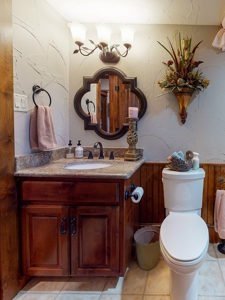Country Home Property On Lake Fork For Sale Yantis Texas - image 19