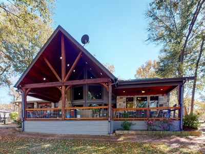 Country Home Property On Lake Fork For Sale Yantis Texas - image 31