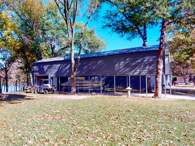 Country Home Property On Lake Fork For Sale Yantis Texas - image 36