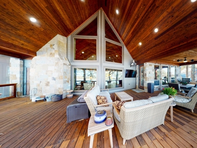 Country Home Property On Lake Fork For Sale Yantis Texas - image 33