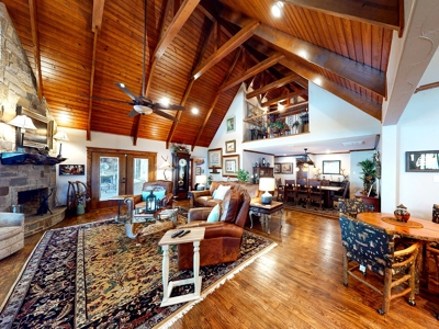 Country Home Property On Lake Fork For Sale Yantis Texas - image 8