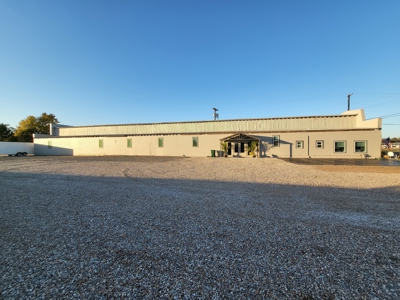 Commercial Building For Sale Paris Texas Lamar County - image 4