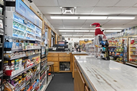 Road Runner Pit Stop For Online-Auction Idaho Falls, Idaho - image 17