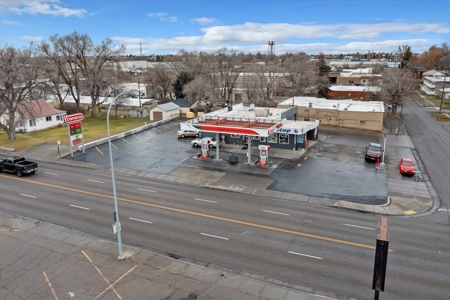 Road Runner Pit Stop For Online-Auction Idaho Falls, Idaho - image 3