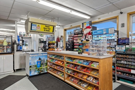 Road Runner Pit Stop For Online-Auction Idaho Falls, Idaho - image 10